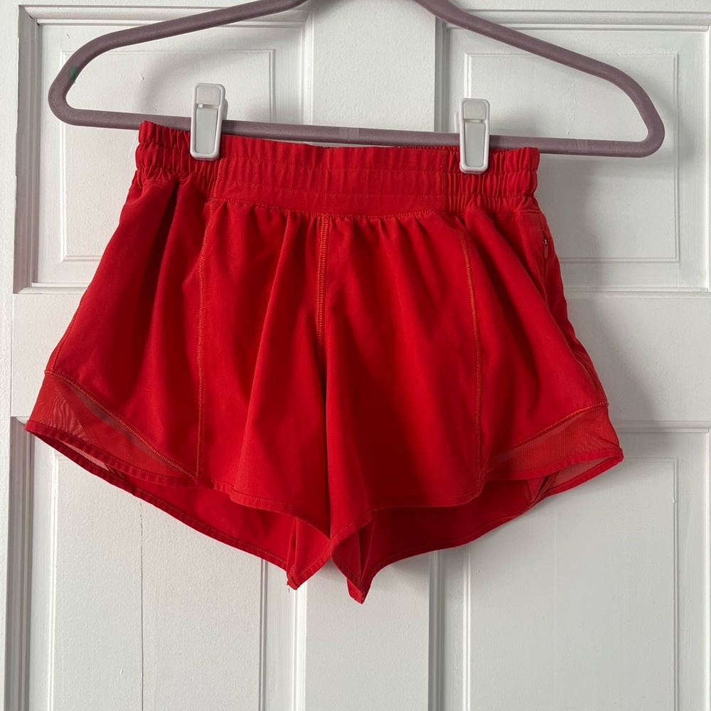 Lululemon low rise hotty hot shorts